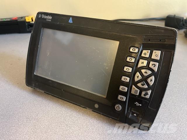 Trimble CB460 Muu