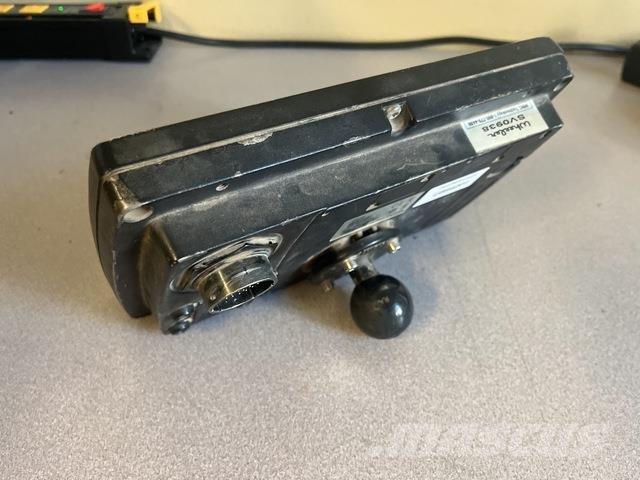 Trimble CB460 Muu