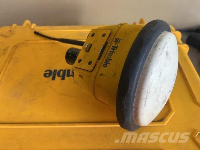 Trimble SPS985 Muu