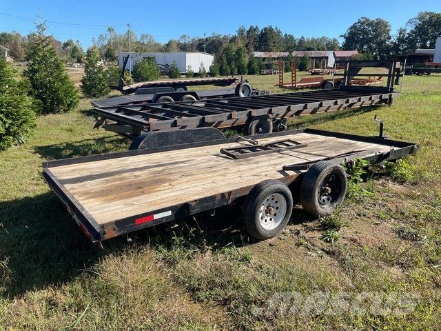 Triple Crown Autoveo poolhaagised