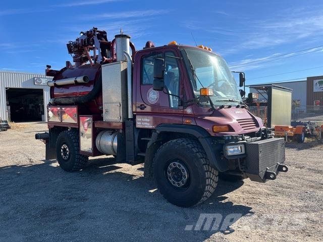 Unimog U5000 Roomikekskavaatorid