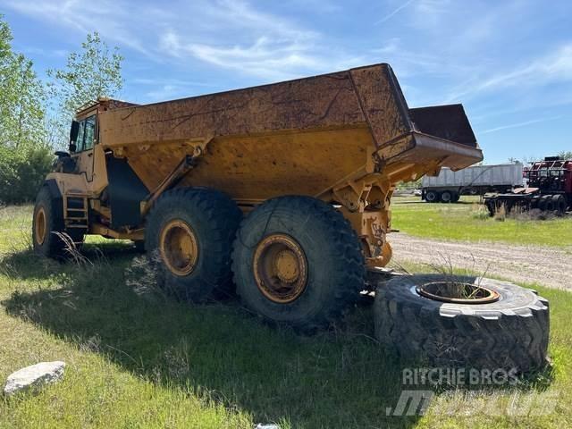 Volvo A25C 6x6 Liigendraamiga pinnaseveokid