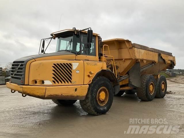Volvo A30D Liigendraamiga pinnaseveokid