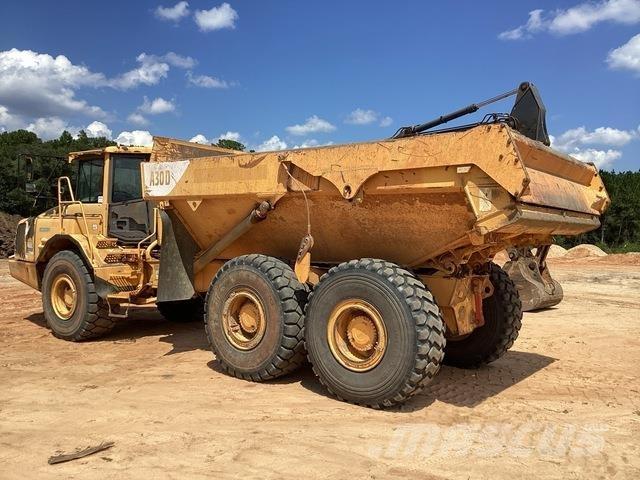 Volvo A30D Liigendraamiga pinnaseveokid