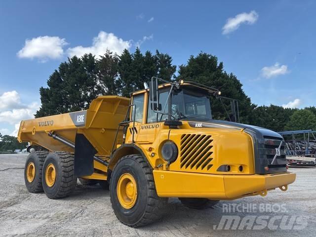 Volvo A30E Liigendraamiga pinnaseveokid