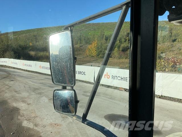 Volvo A30G Liigendraamiga pinnaseveokid