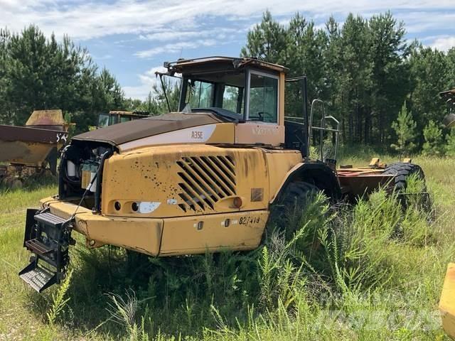 Volvo A35E Liigendraamiga pinnaseveokid