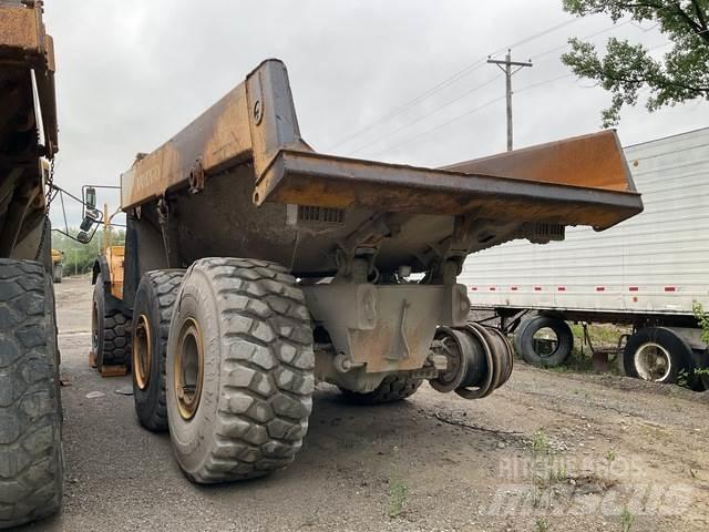 Volvo A40D Liigendraamiga pinnaseveokid