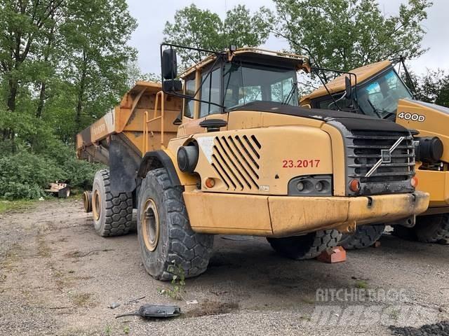 Volvo A40D Liigendraamiga pinnaseveokid