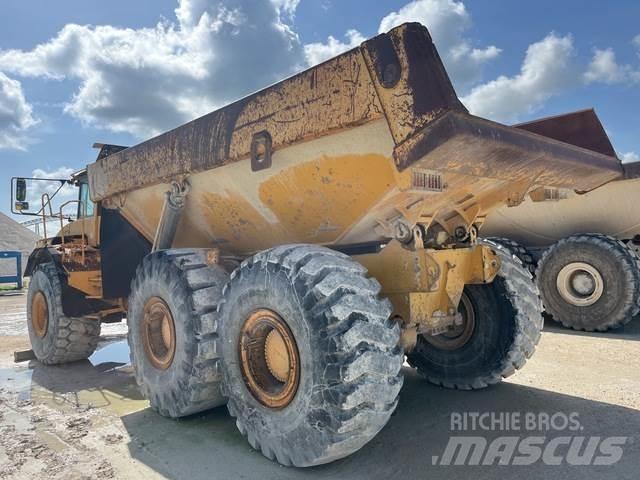 Volvo A40D Liigendraamiga pinnaseveokid