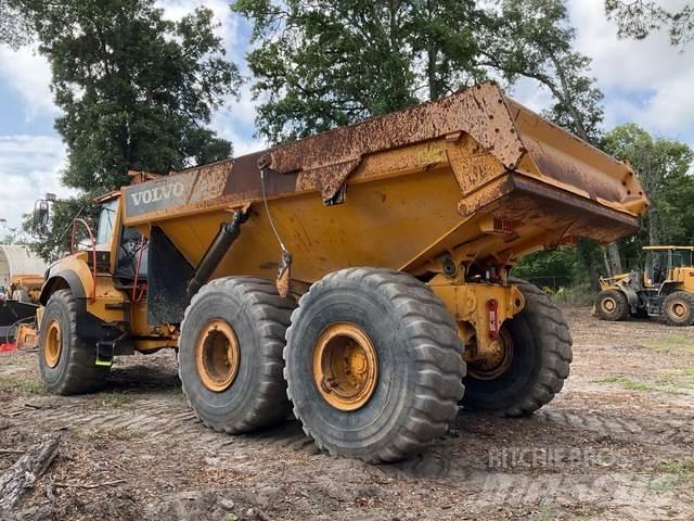 Volvo A40G Liigendraamiga pinnaseveokid