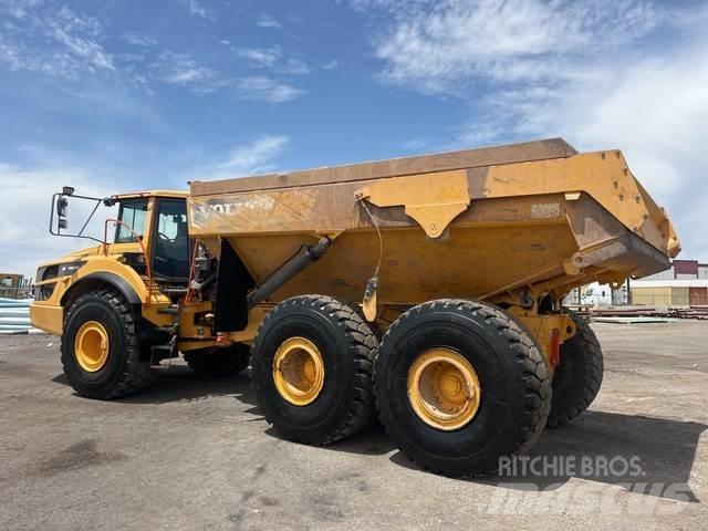 Volvo A40G Liigendraamiga pinnaseveokid
