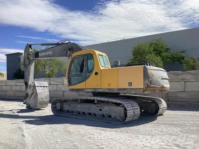 Volvo EC210 Roomikekskavaatorid