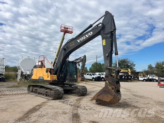Volvo EC220EL Roomikekskavaatorid