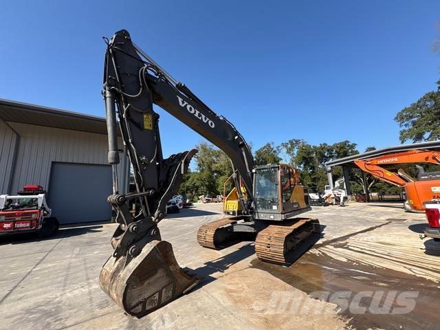 Volvo EC220EL Roomikekskavaatorid