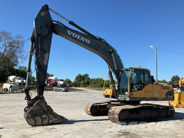 Volvo EC240CL Roomikekskavaatorid