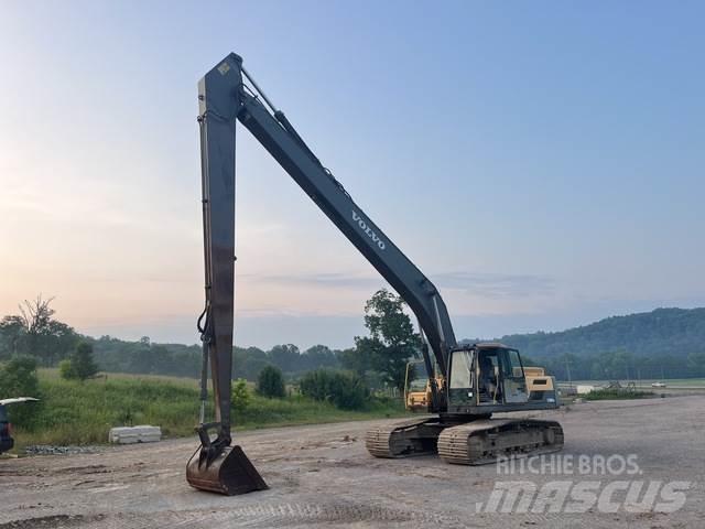 Volvo EC300DLR Roomikekskavaatorid