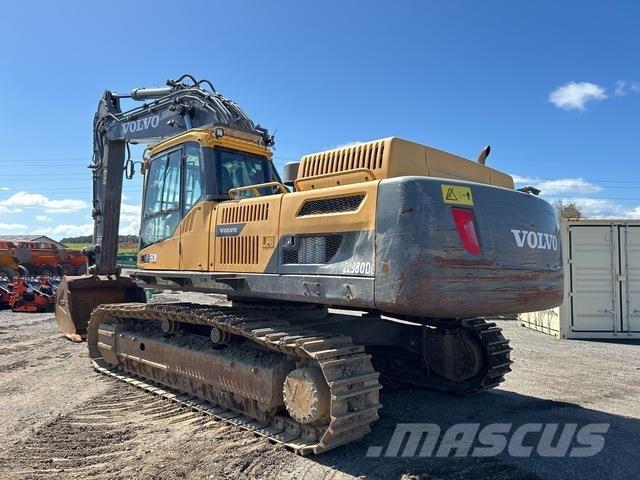 Volvo EC380DL Roomikekskavaatorid