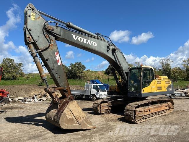 Volvo EC460CL Roomikekskavaatorid