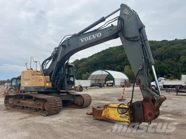 Volvo ECR305CL Roomikekskavaatorid