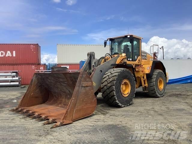 Volvo L220H Rataslaadurid