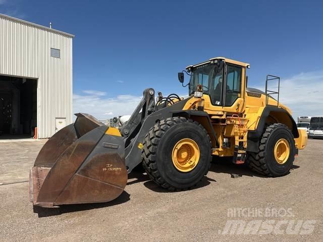 Volvo L220H Rataslaadurid