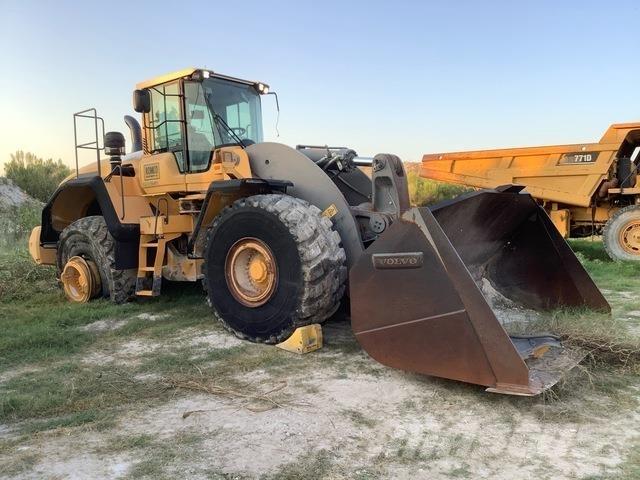 Volvo L250G Rataslaadurid