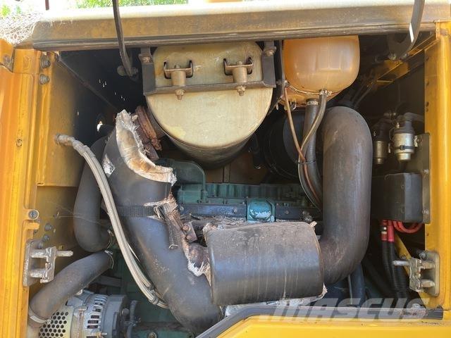 Volvo L90F Muu