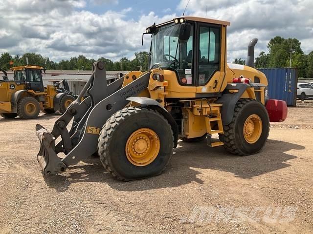 Volvo L90G Rataslaadurid