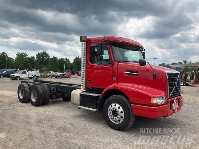 Volvo VHD64B Kabiinid