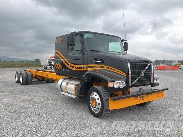 Volvo VHD64F Kabiinid