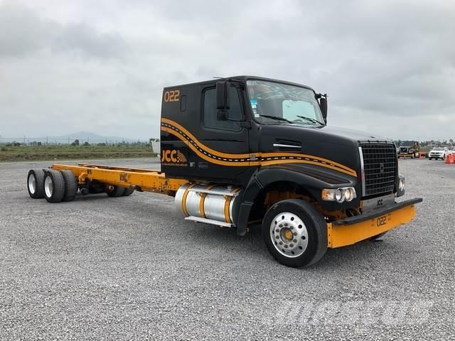 Volvo VHD64F Kabiinid