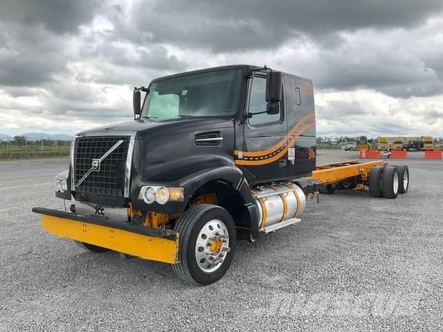 Volvo VHD64F Kabiinid