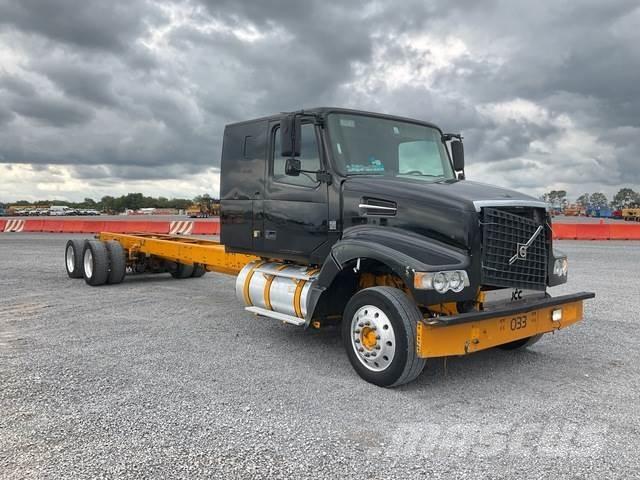 Volvo VHD64F Kabiinid