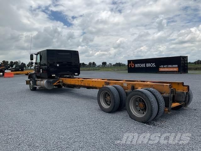 Volvo VHD64F Kabiinid
