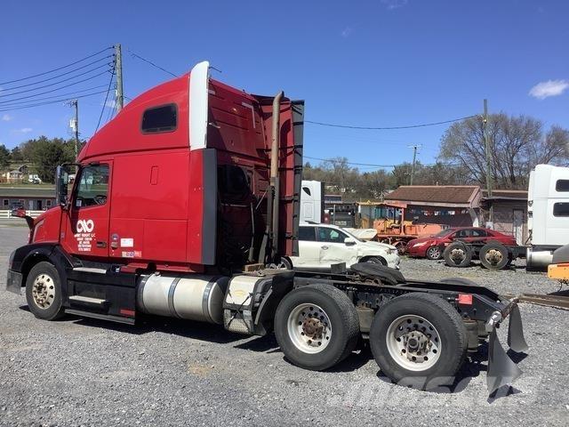 Volvo VNL Sadulveokid