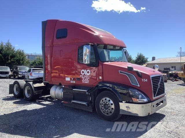 Volvo VNL Sadulveokid