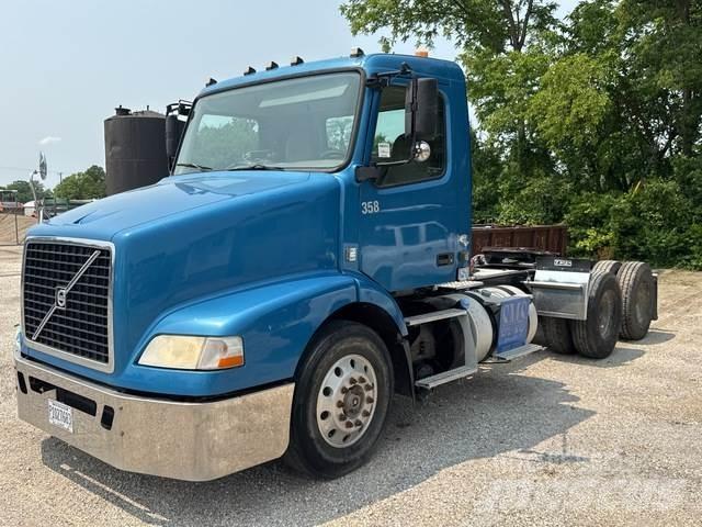 Volvo VNL Sadulveokid