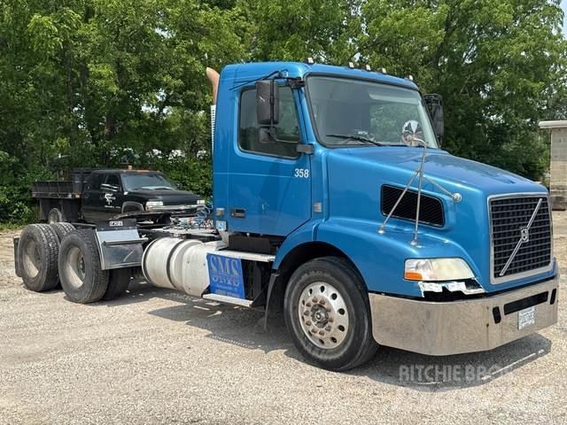 Volvo VNL Sadulveokid