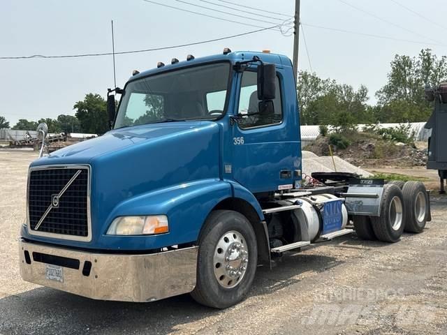 Volvo VNL Sadulveokid