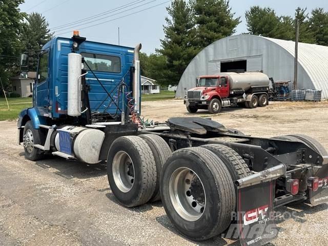 Volvo VNL Sadulveokid