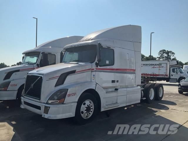 Volvo VNL Sadulveokid