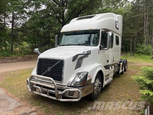 Volvo VNL Sadulveokid