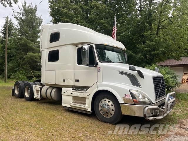 Volvo VNL Sadulveokid