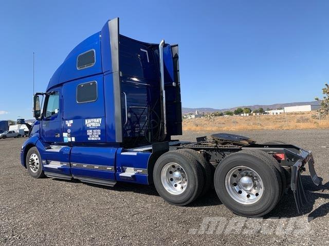 Volvo VNL Sadulveokid