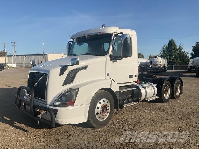 Volvo VNL Sadulveokid