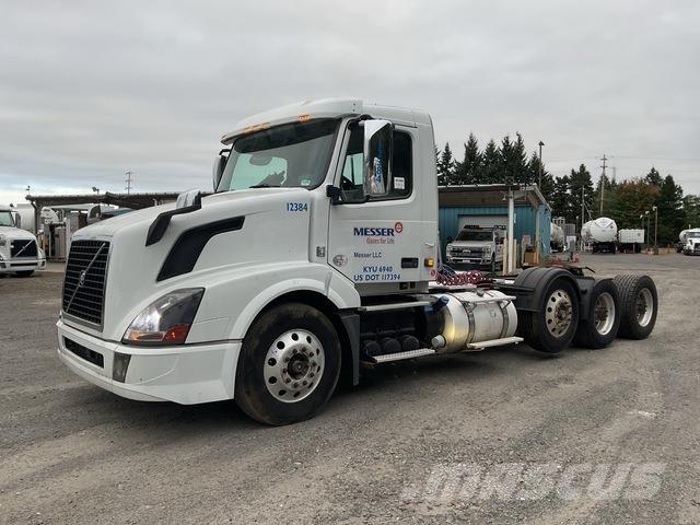 Volvo VNL Sadulveokid