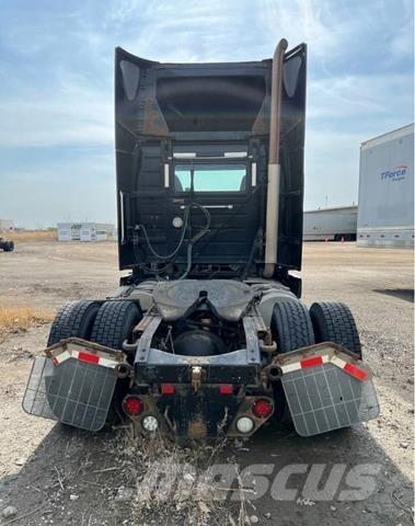 Volvo VNL Sadulveokid