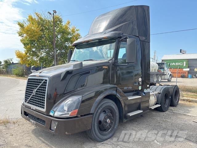 Volvo VNL Sadulveokid