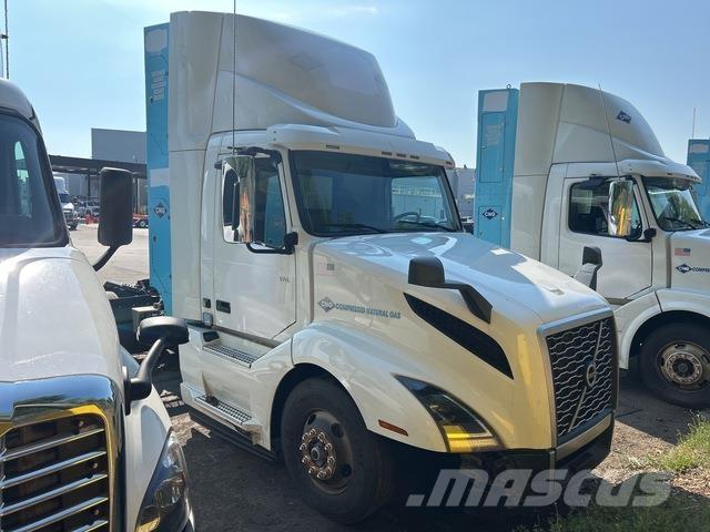 Volvo VNL Sadulveokid